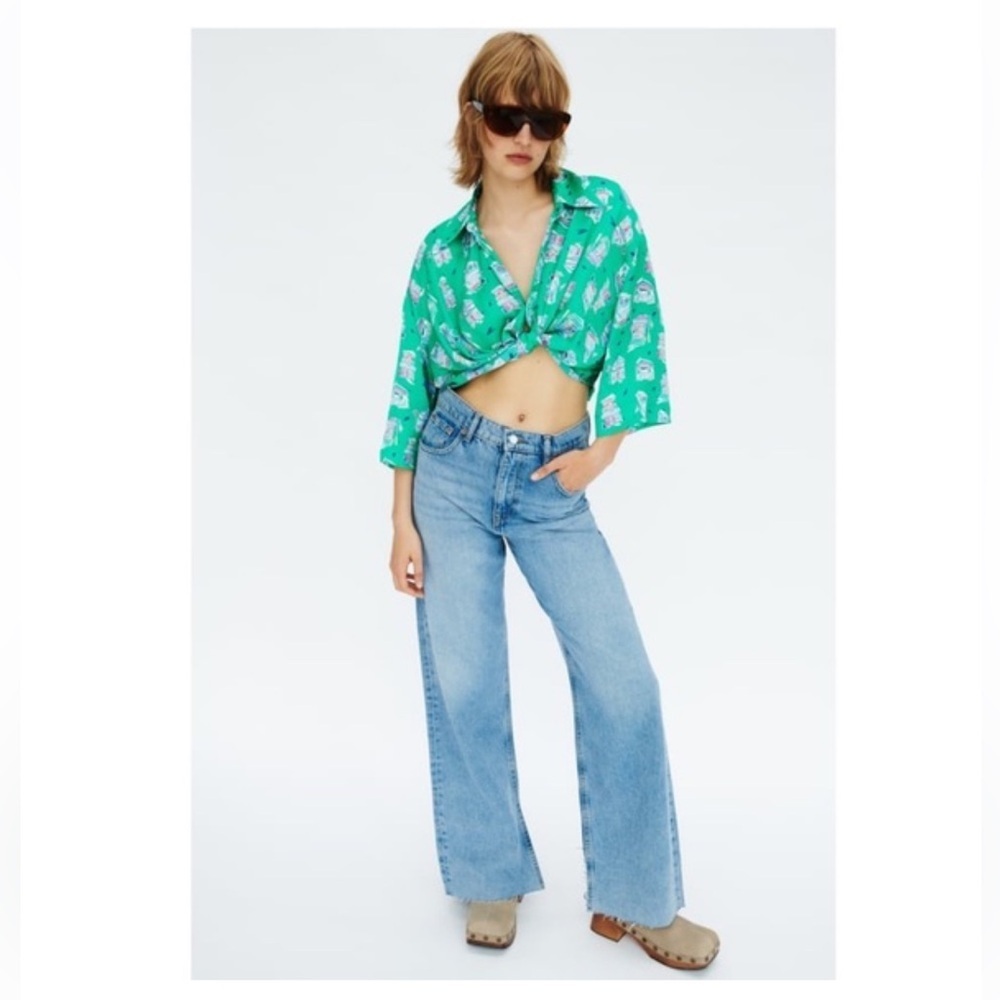 Zara Knotted Printed Shirt. Size Xs. Style 4043/242/500